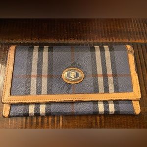 Vintage Burberry’s Wallet- Blue